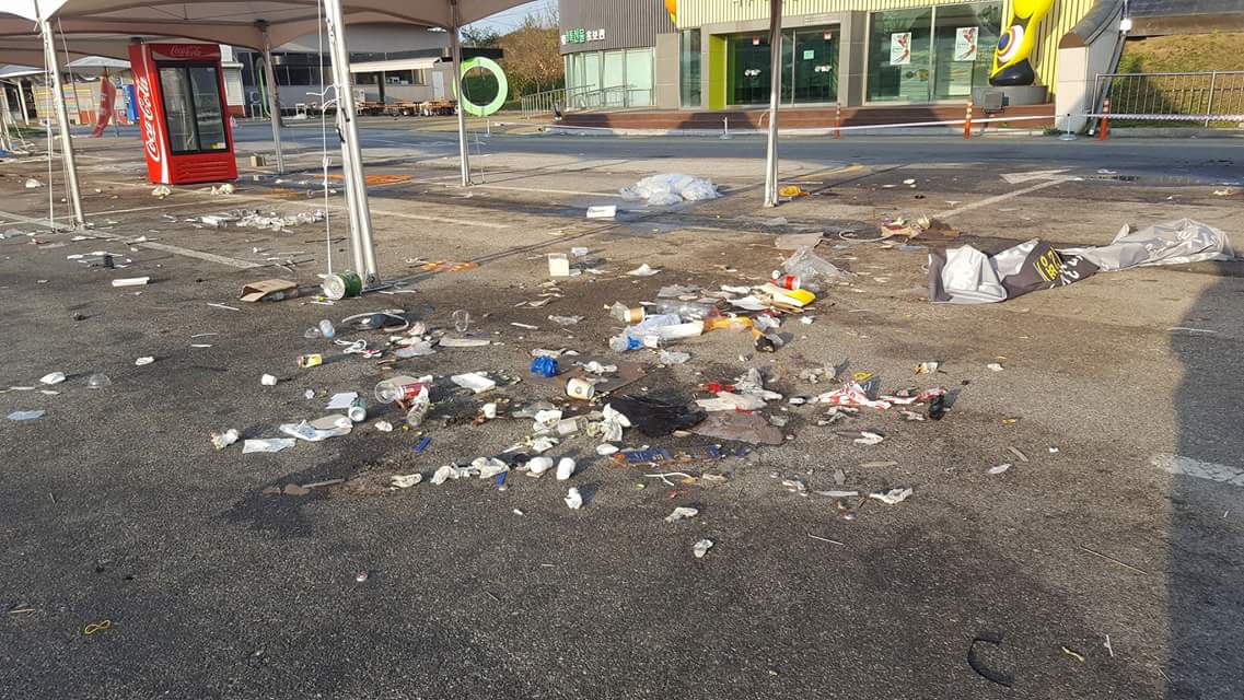 62만명 다녀간 인삼축제장 씁쓸한 뒷 모습