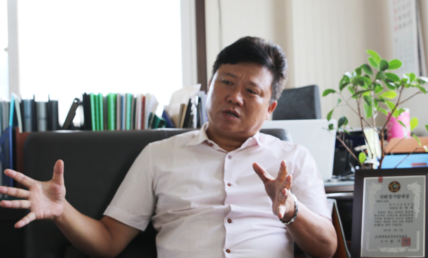 ‘우리식품’ 김동철 대표...안심 먹거리의 선두주자