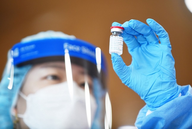 보건소, 잔여 백신 관리 원칙 안지켜 전수조사 나서